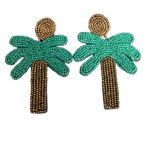 Beaded Palm Tree 🌴 earrings